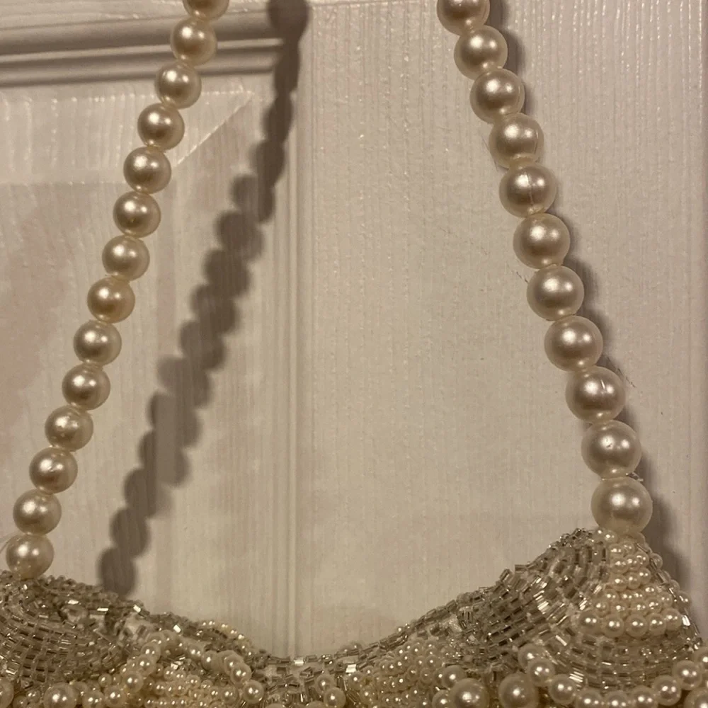 BNWT MADE IN INDIA Viral Pearl Beaded Shoulder Bag - Picture 7 of 8